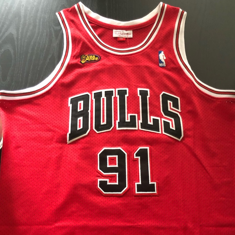 Mitchell & Ness men’s Rodman NBA Finals jersey
Size XL